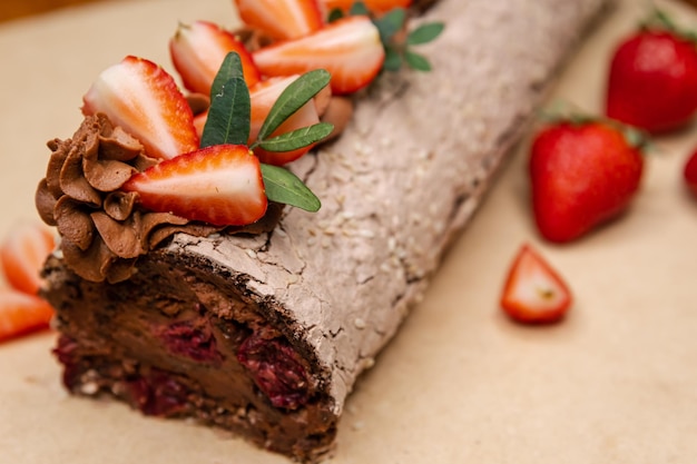 Nahaufnahme des Desserts auf dem Tisch