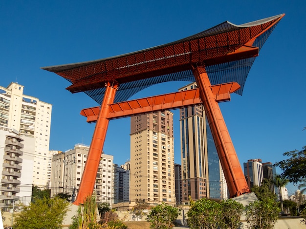 Nahaufnahme des japanischen Denkmals von Sao Jose dos Campos