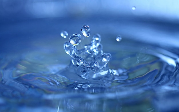 Nahaufnahme des Wasserspritzens