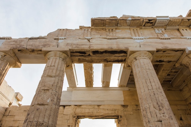 Foto nahaufnahme detail am eingang zur akropolis