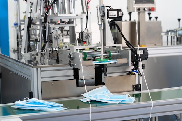 Nahaufnahme einer in der Fabrik hergestellten Maske