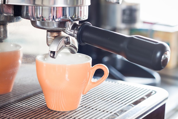 Nahaufnahme einer Kaffeemaschine