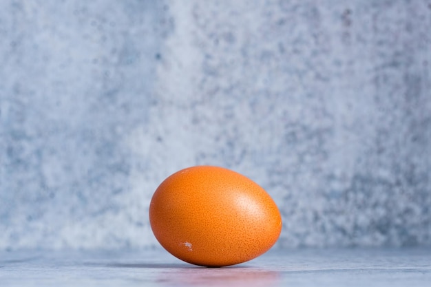 Foto nahaufnahme einer orange auf dem tisch