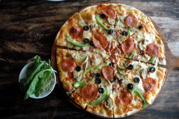 Nahaufnahme einer Pizza