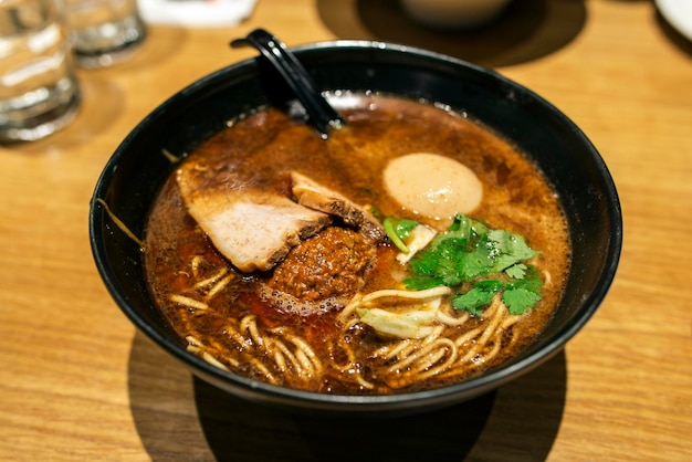 Nahaufnahme einer Suppe in einer Schüssel