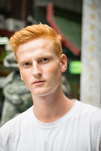 Nahaufnahme eines jungen Mannes