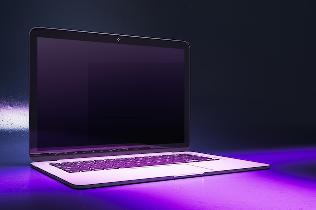 Nahaufnahme eines kreativen Neon-Violet-Licht-Gaming-Notebooks mit 3D-Rendering