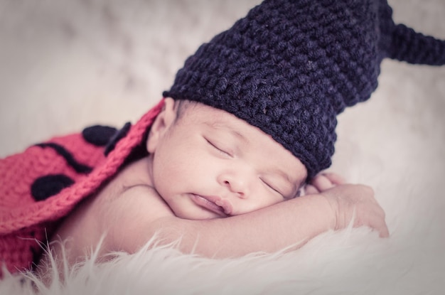 Nahaufnahme eines liegenden Babys