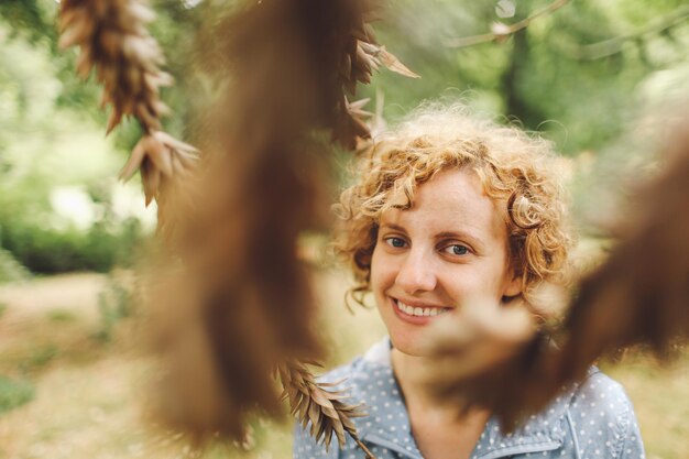 Foto nahaufnahme eines portraits einer frau