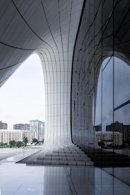 Nahaufnahme eines Teils des Heydar Aliyev Center Gebäudes der Architektin Zaha Hadid Baku Aserbaidschan