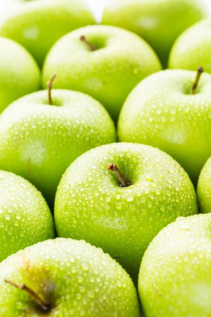 Nahaufnahme von Bio Granny Smith Äpfel.