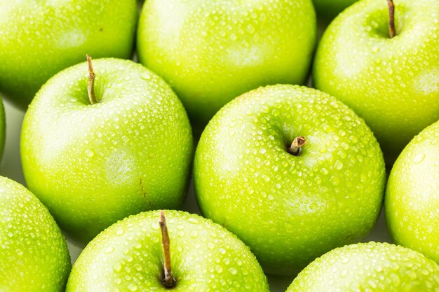 Nahaufnahme von Bio Granny Smith Äpfel.