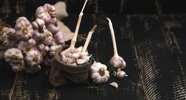 Foto nahaufnahme von blumen im korb