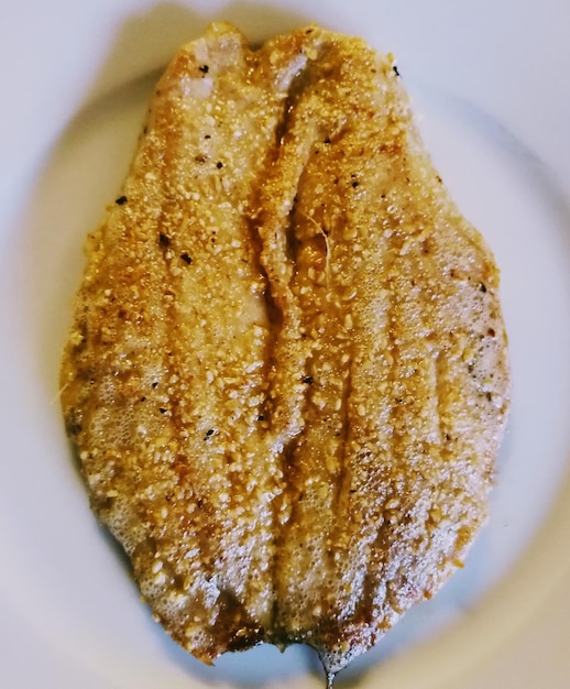 Foto nahaufnahme von brot auf dem teller