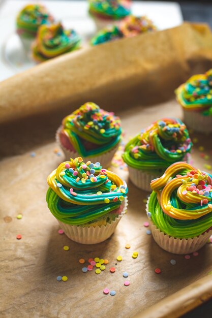 Nahaufnahme von Cupcakes auf dem Tisch