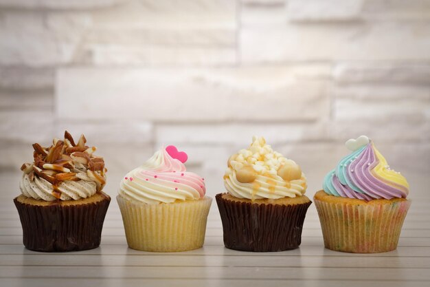 Nahaufnahme von Cupcakes auf dem Tisch