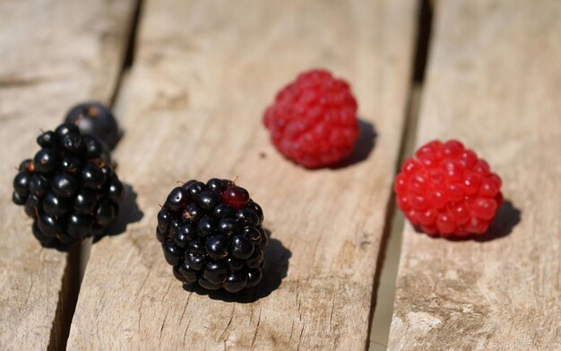 Foto nahaufnahme von erdbeeren auf dem tisch