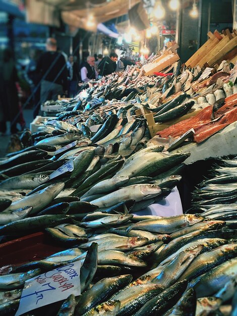 Foto nahaufnahme von fisch zum verkauf auf dem markt