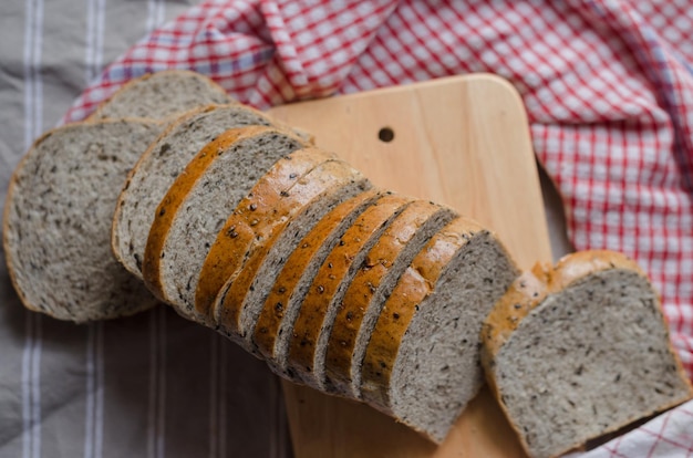 Nahaufnahme von geschnittenem Brot
