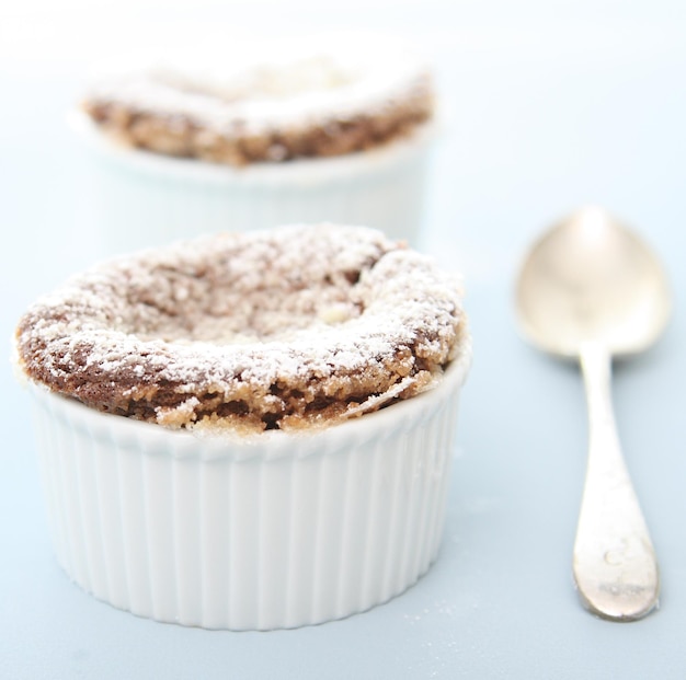 Nahaufnahme von Kuchen auf dem Tisch