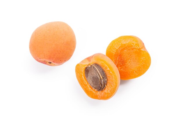 Nahaufnahme von Orange auf weißem Hintergrund