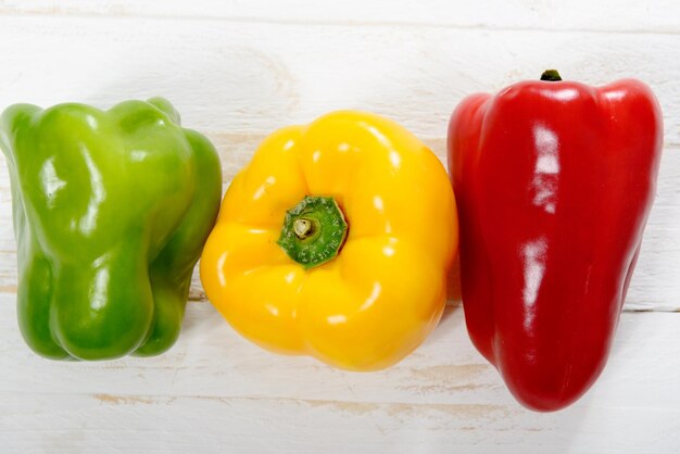 Foto nahaufnahme von paprika auf dem tisch