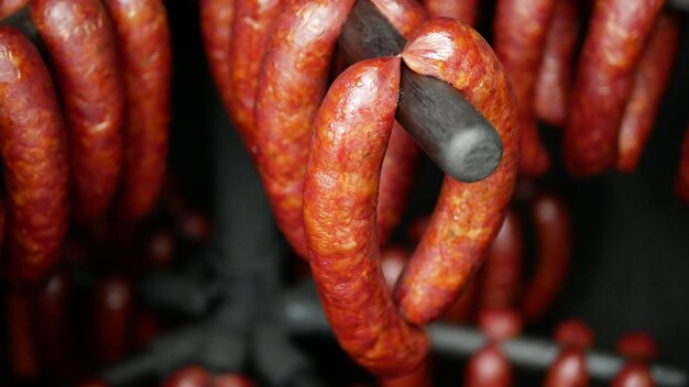 Foto nahaufnahme von roten chilischoten zum verkauf auf dem markt