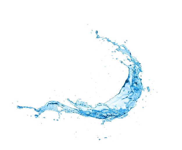 Nahaufnahme von spritzendem Wasser vor weißem Hintergrund