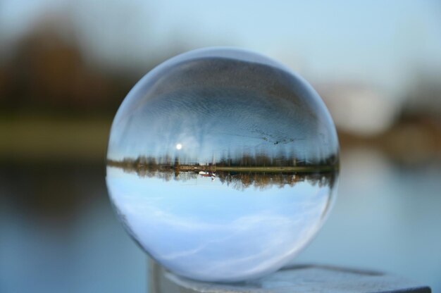 Foto nahaufnahme von wassertropfen auf glas