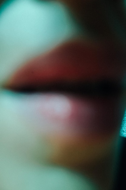 Nahaufnahme von weiblichen Lippen