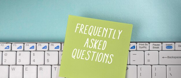 Nahaufnahme von Wörtern mit FAQ, Geschäftskonzeptidee