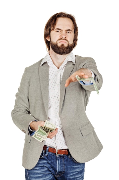 Foto nahaufnahmeporträt des jungen geschäftsmannes, der gelddollarscheine in den händen hält und zählt, die auf dem gesichtsausdruckgefühl des weißen hintergrundgefühls lokalisiert werden