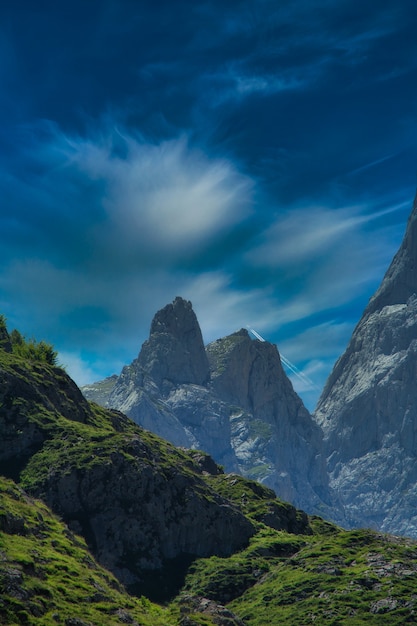 Naraanjo de bulnes, asturias, españa.