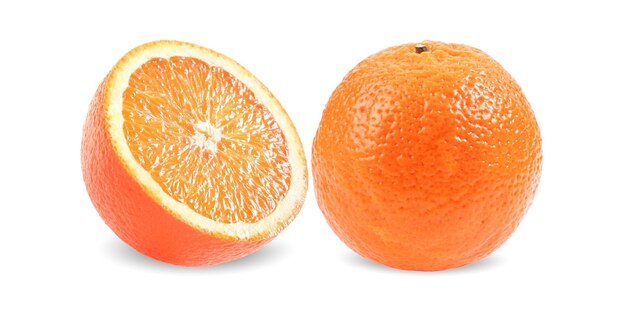 naranja aislada sobre fondo blanco