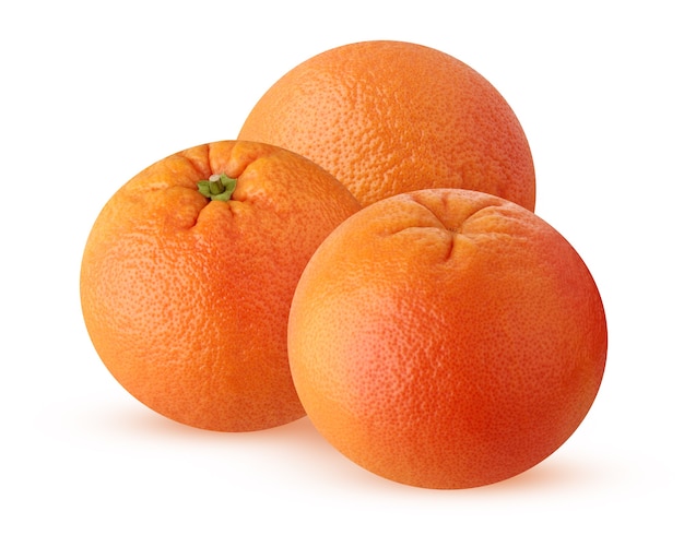 Naranjas aisladas sobre una superficie blanca