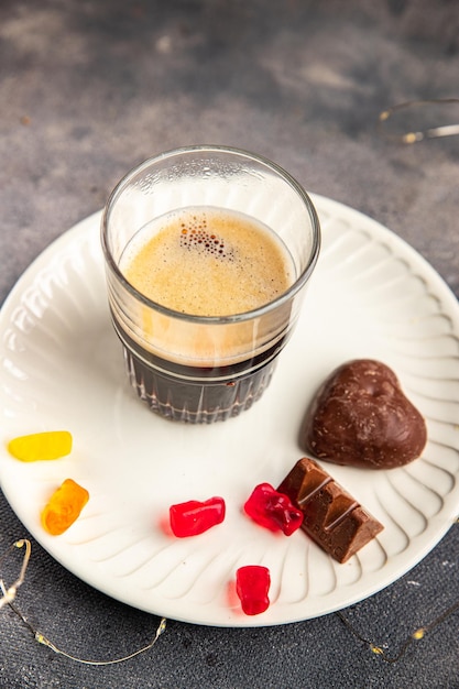 Natal café quente com biscoitos ano novo sobremesa doce refeição em casa comida lanche na mesa