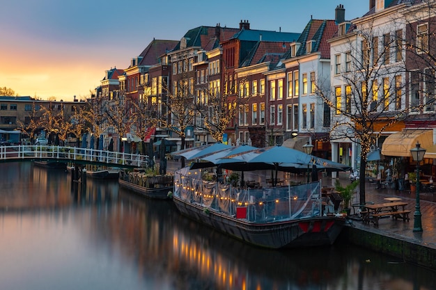 Natal Leiden canal Oude Rijn