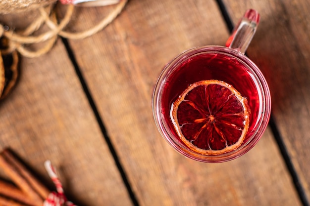 Natal quente com vinho bebida fundo de ano novo refeição doce quente fresca bebida na mesa