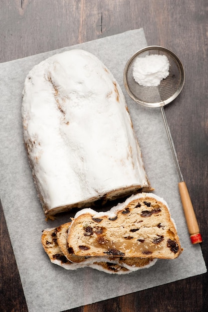 Natal Stollen em uma placa de madeira