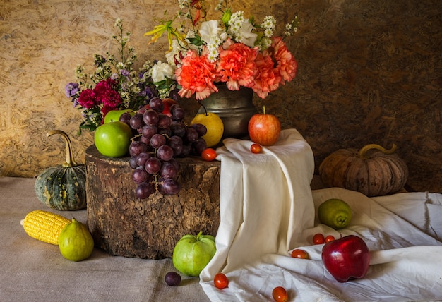 Naturaleza muerta con frutas.