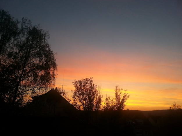 Foto naturlandschaft beim sonnenuntergang