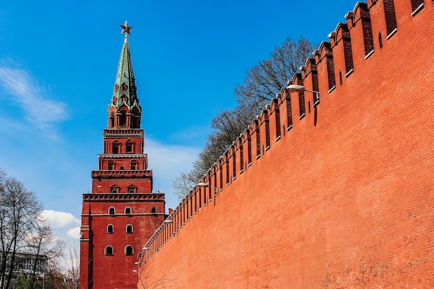 Natursehenswürdigkeiten Architektur und Leben der Stadt Moskau