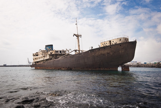 Naufrágio em Lanzarote, Ilhas Canárias, Espanha.