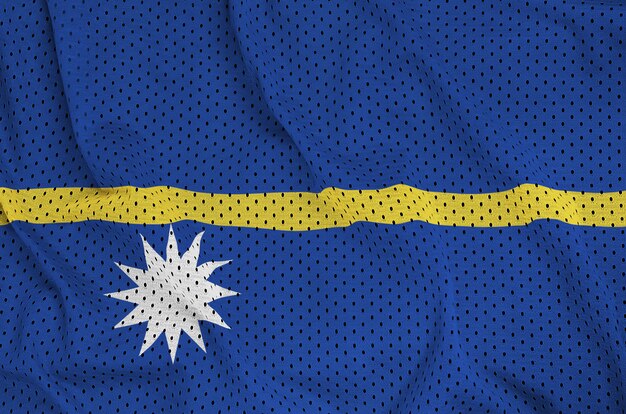 Nauru-Flagge, gedruckt auf einem Sportswear-Netzgewebe aus Polyester-Nylon