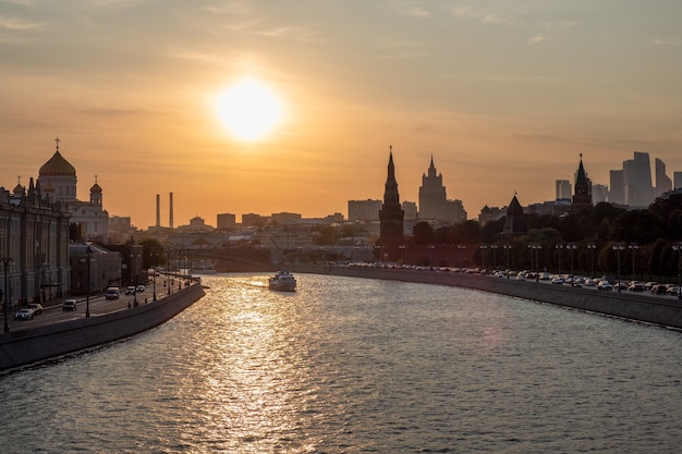 Navegación por el río Moscú