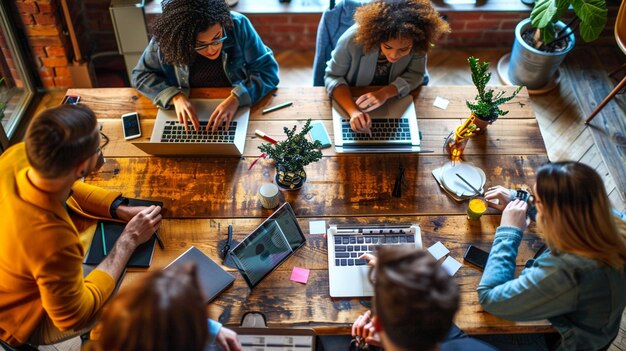 Navegar por la revolución del trabajo remoto Abrazando el espacio de trabajo virtual y los hábitos saludables