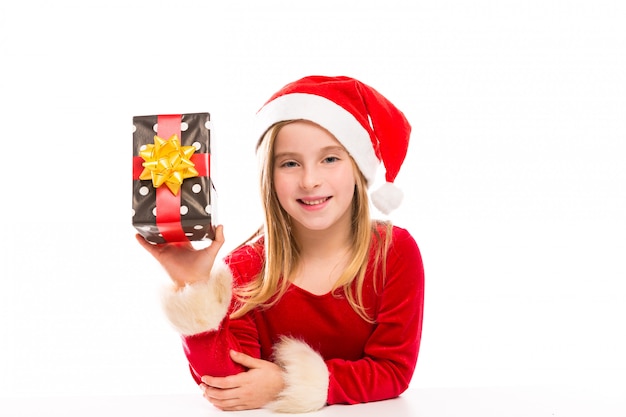 Navidad santa niño niña feliz emocionado con cinta regalo