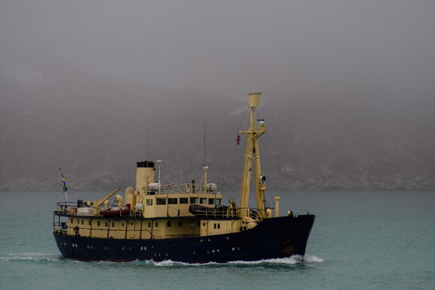 Navio de expedição no mar Ártico, Svalbard