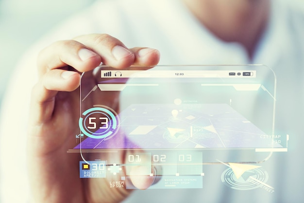negocio, tecnología, navegación, ubicación y concepto de personas - primer plano de mano masculina sosteniendo y mostrando teléfono inteligente transparente con mapa de navegador GPS