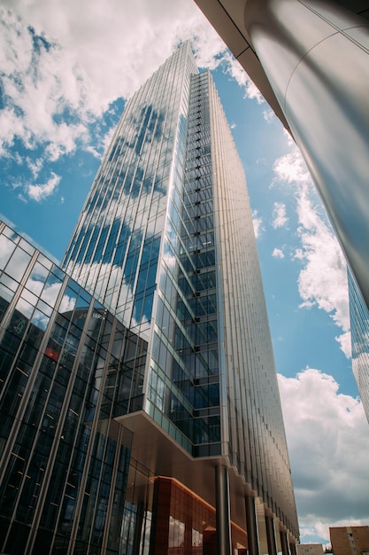 Negócios no centro da cidade de arquitetura de arranha-céus